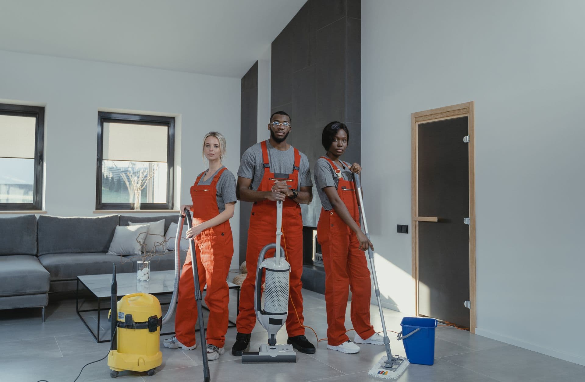 Domestic cleaning by Reto Spotless, slide 1
